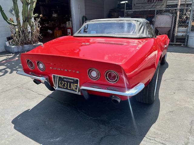 Chevrolet-corvette-1969-red-3