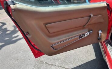 Chevrolet-corvette-1969-red-6
