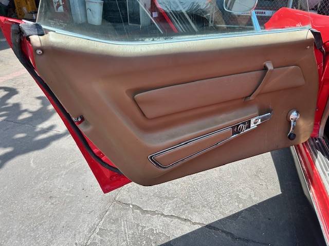 Chevrolet-corvette-1969-red-6