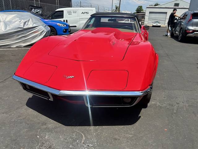 Chevrolet-corvette-1969-red-8
