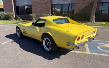 Chevrolet-corvette-1969-yellow-1