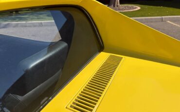 Chevrolet-corvette-1969-yellow-11