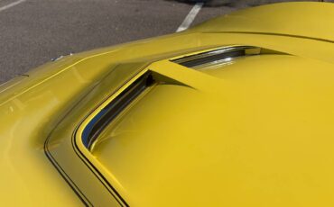 Chevrolet-corvette-1969-yellow-8