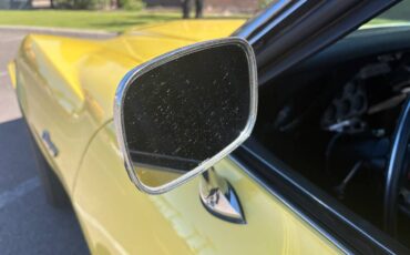 Chevrolet-corvette-1969-yellow-9