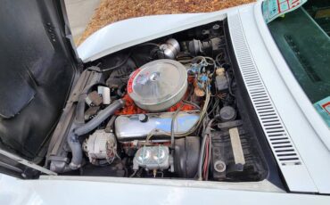 Chevrolet-corvette-1970-white-3