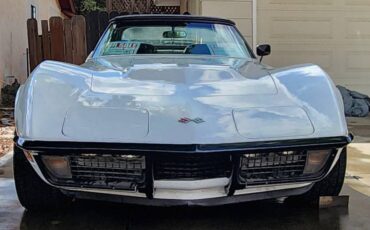 Chevrolet-corvette-1970-white-5