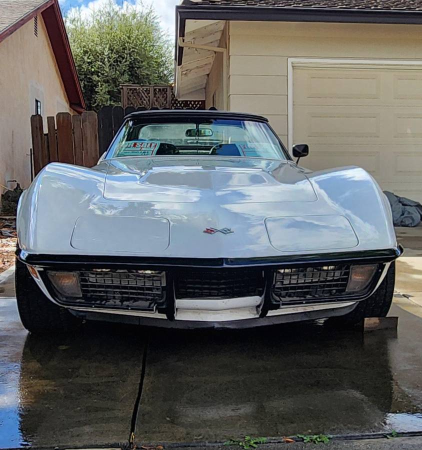 Chevrolet-corvette-1970-white-5