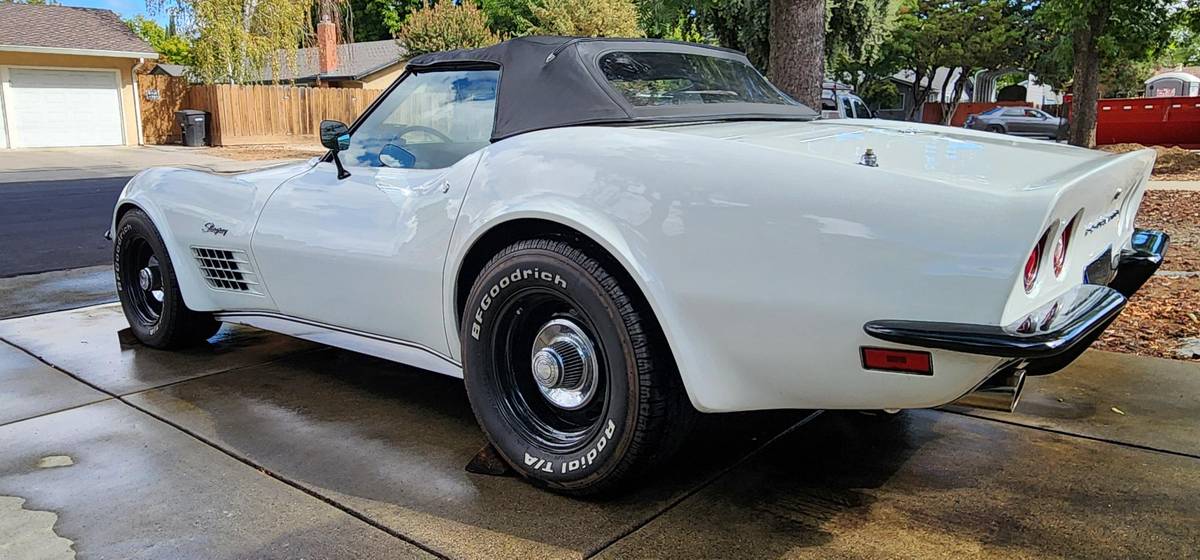 Chevrolet-corvette-1970-white