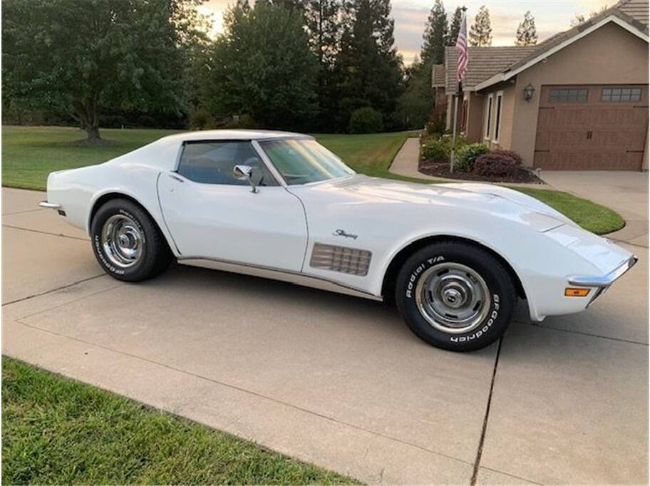 Chevrolet-corvette-1971-1