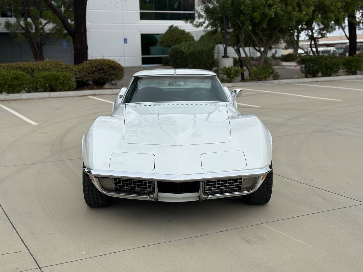 Chevrolet-corvette-1971-1