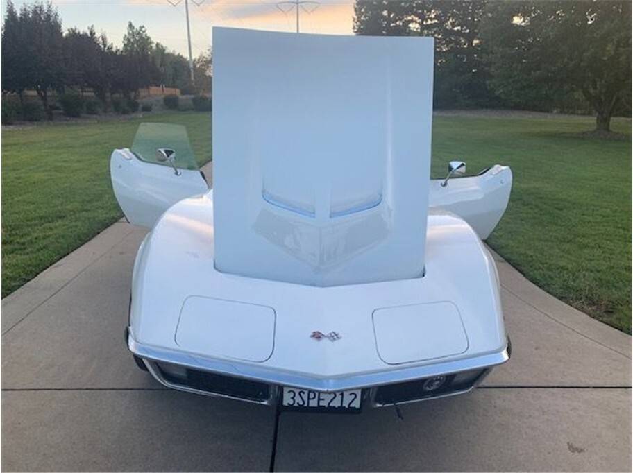 Chevrolet-corvette-1971-12