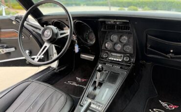 Chevrolet-corvette-1971-4