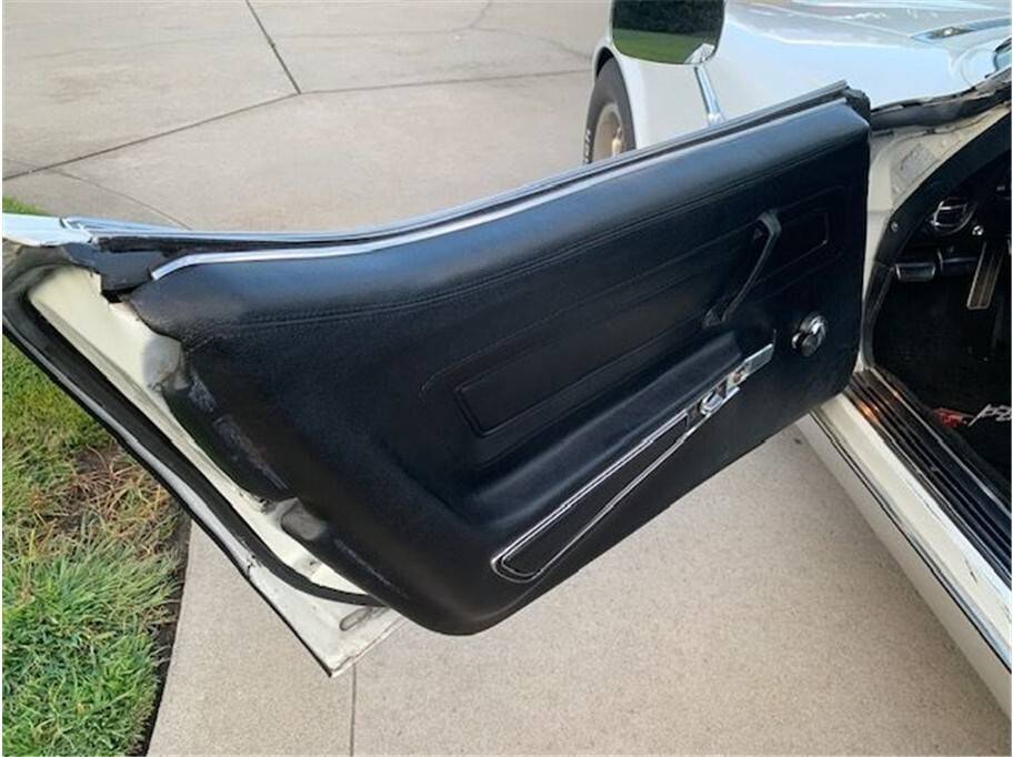 Chevrolet-corvette-1971-6