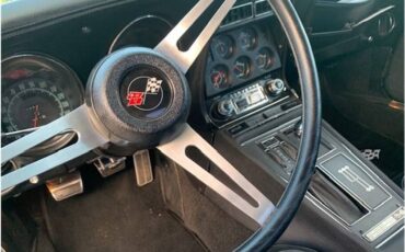 Chevrolet-corvette-1971-7