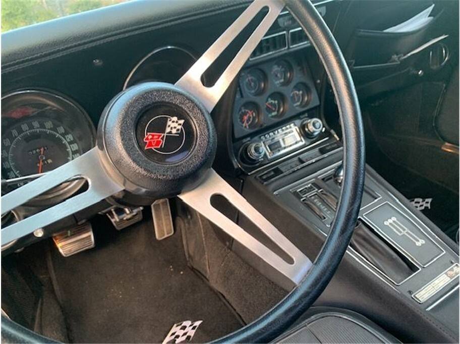 Chevrolet-corvette-1971-7
