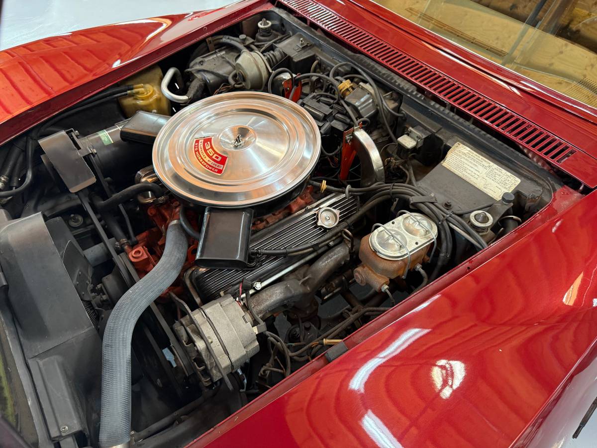 Chevrolet-corvette-1972-10