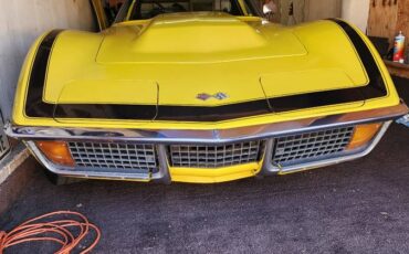 Chevrolet-corvette-1972-10