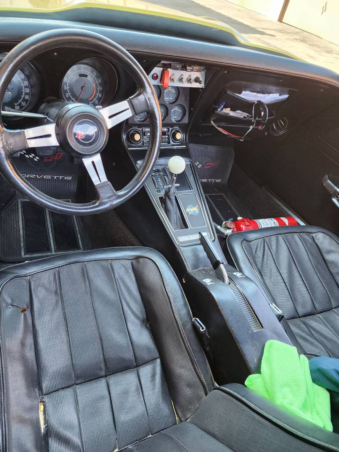 Chevrolet-corvette-1972-11