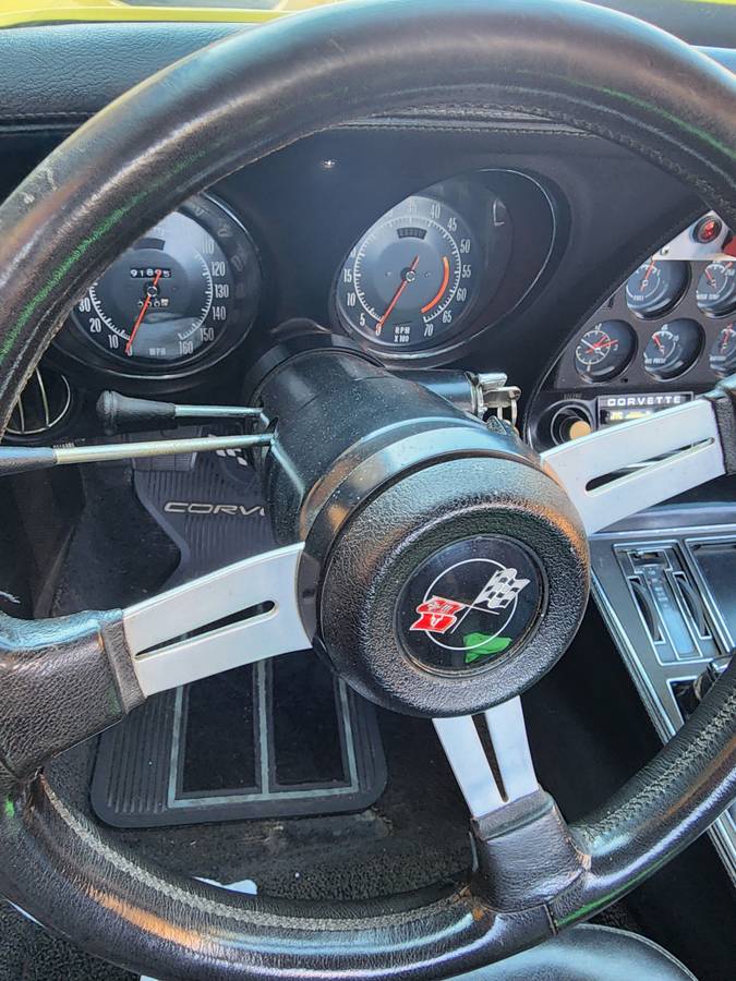 Chevrolet-corvette-1972-12