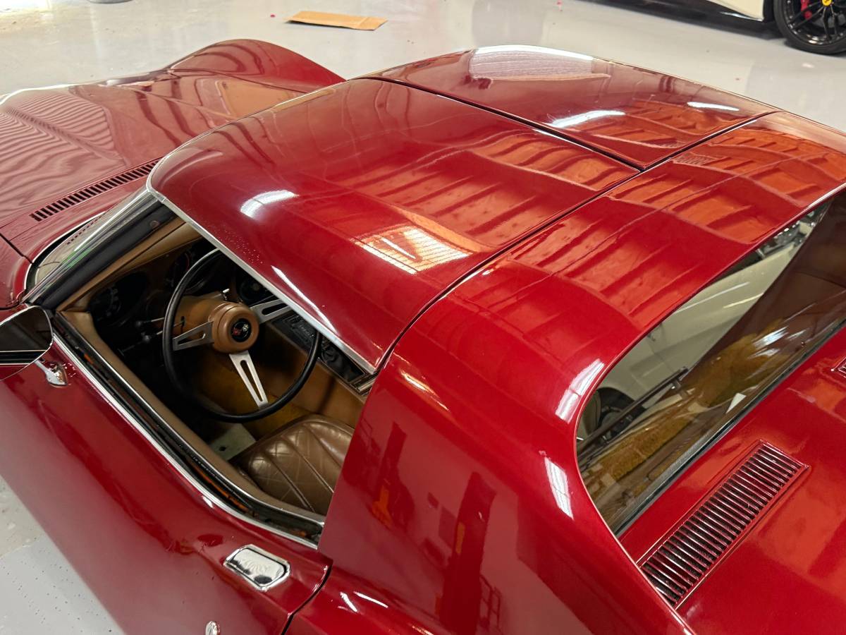 Chevrolet-corvette-1972-13