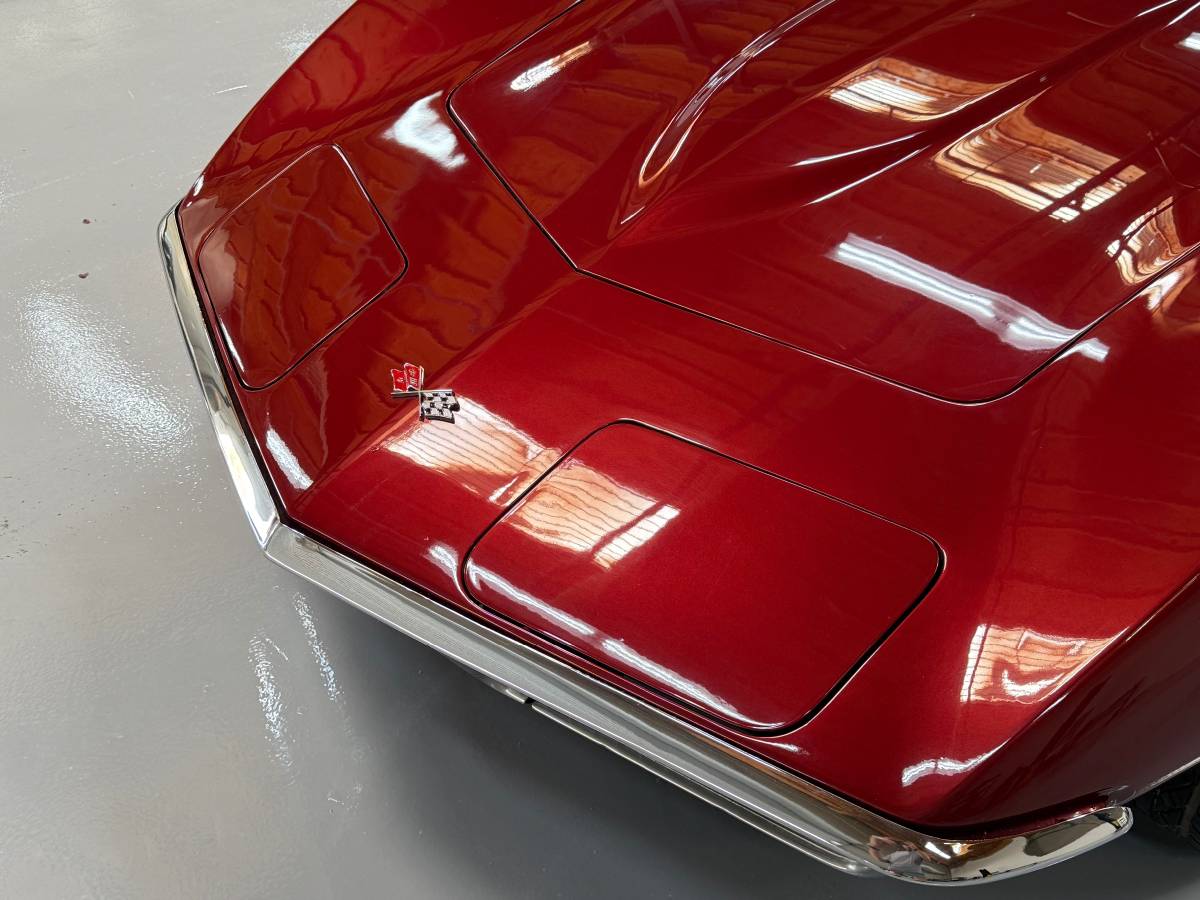 Chevrolet-corvette-1972-17