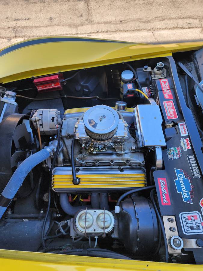 Chevrolet-corvette-1972-8