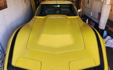 Chevrolet-corvette-1972-9