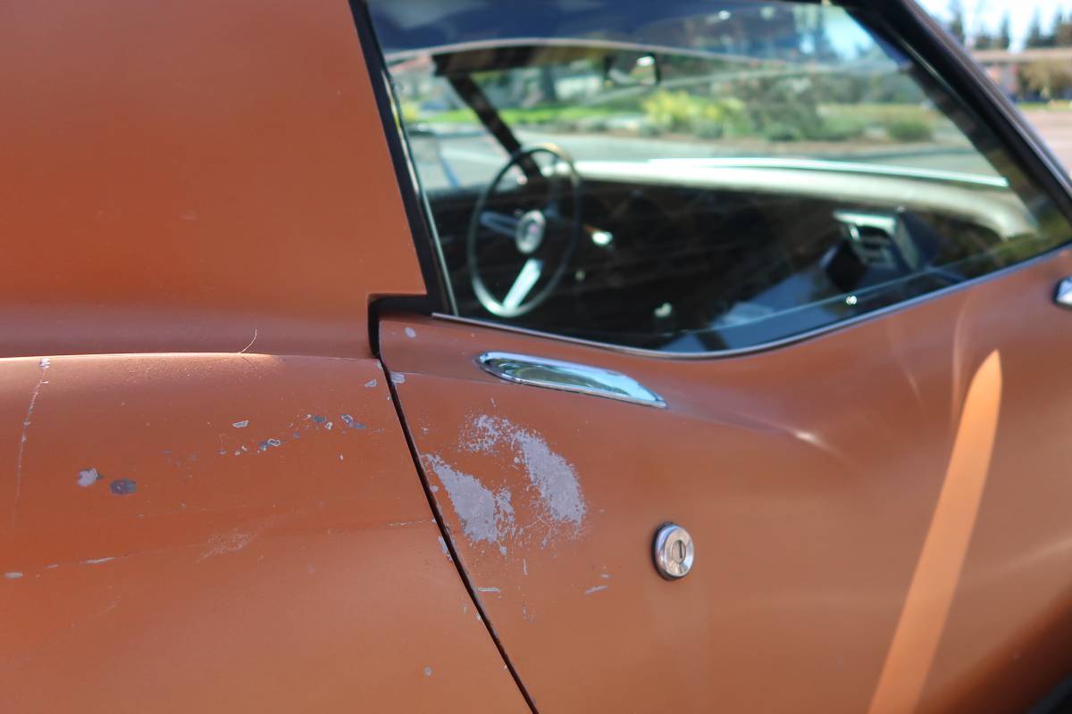 Chevrolet-corvette-1972-orange-17
