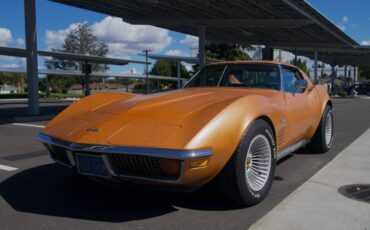 Chevrolet-corvette-1972-orange-3