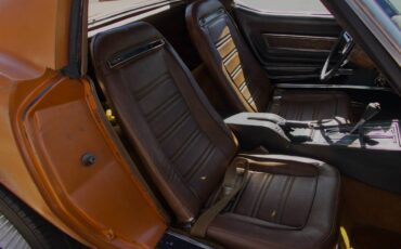 Chevrolet-corvette-1972-orange