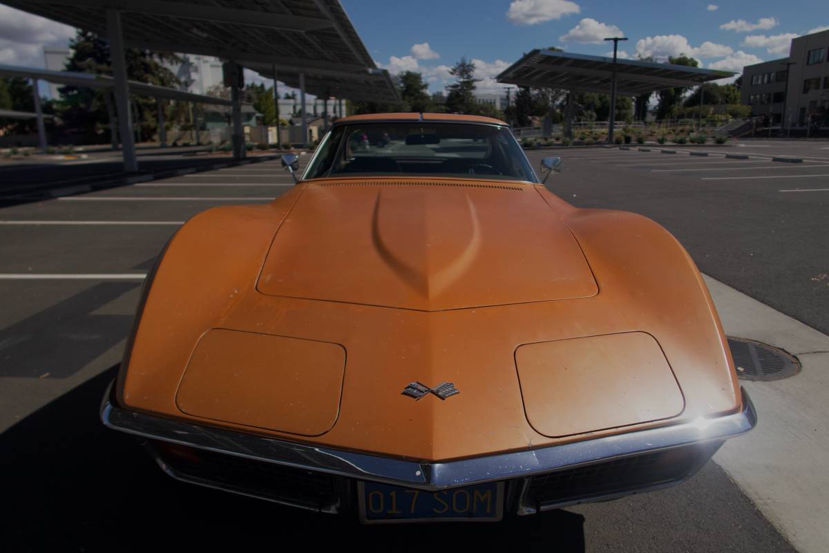 Chevrolet-corvette-1972-orange-5