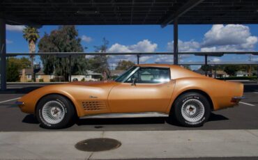 Chevrolet-corvette-1972-orange-6
