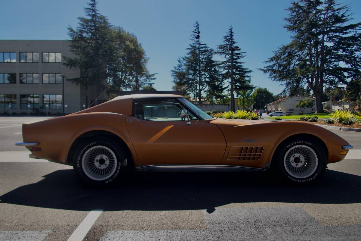 Chevrolet-corvette-1972-orange-7
