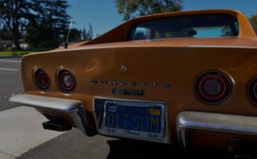 Chevrolet-corvette-1972-orange-9