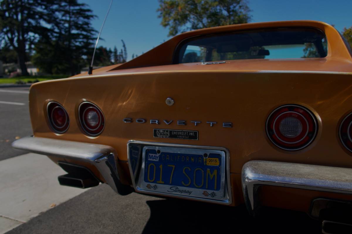 Chevrolet-corvette-1972-orange-9