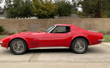 Chevrolet-corvette-1972-red-1
