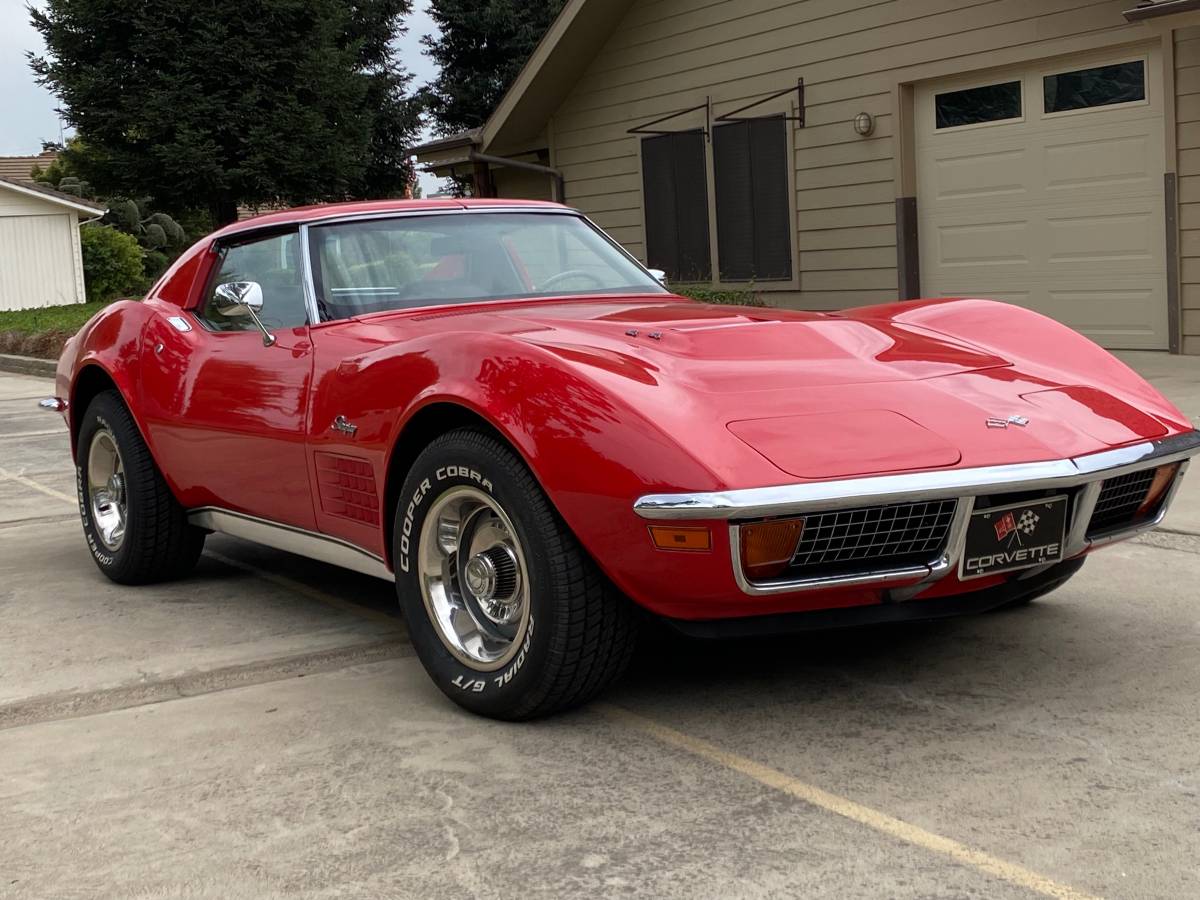 Chevrolet-corvette-1972-red-2