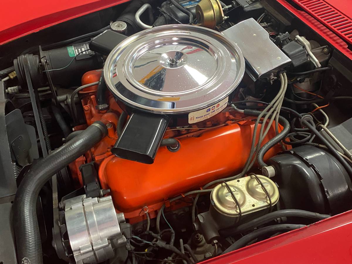 Chevrolet-corvette-1972-red-28