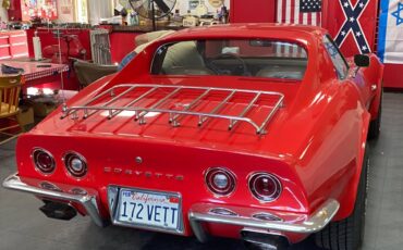 Chevrolet-corvette-1972-red-29