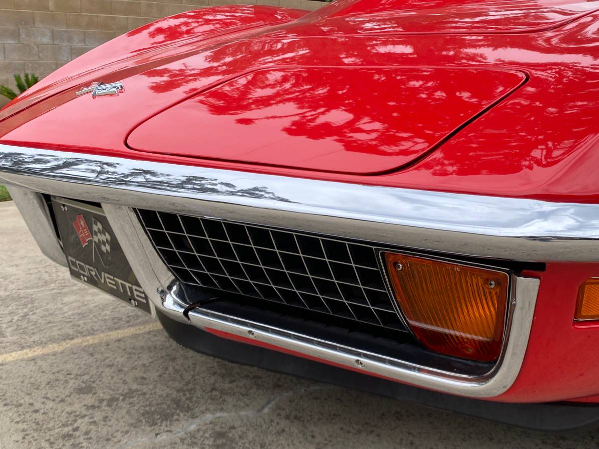 Chevrolet-corvette-1972-red-3