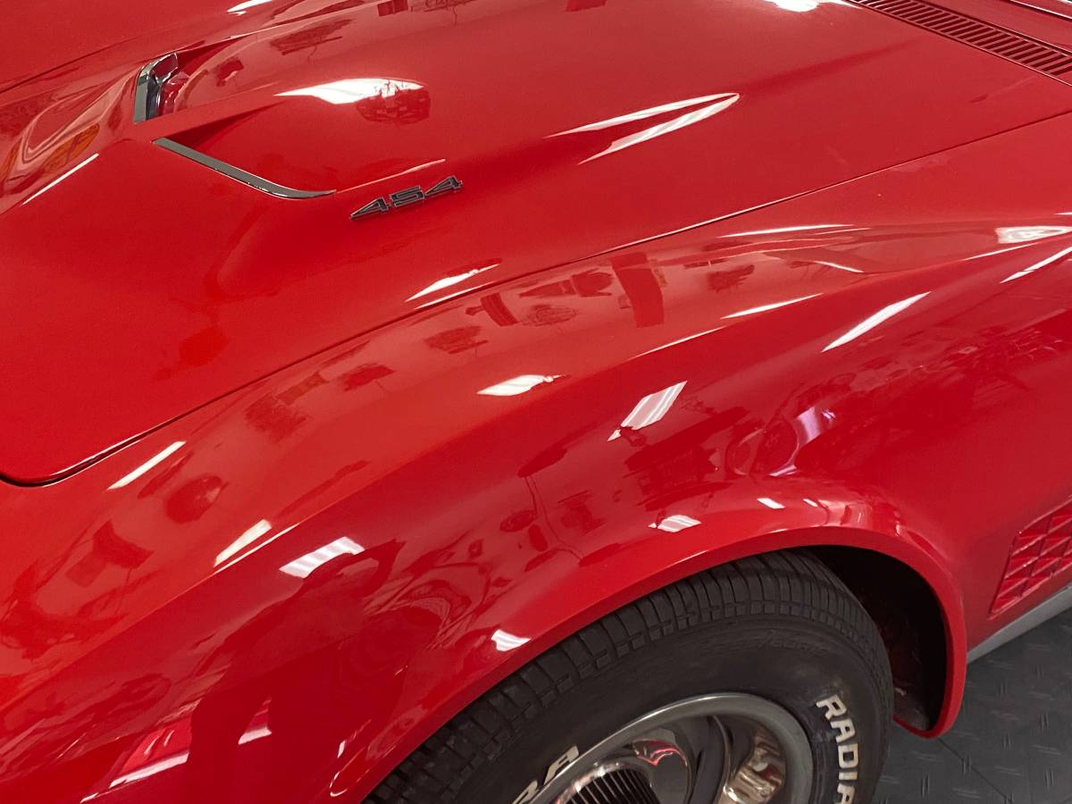 Chevrolet-corvette-1972-red-30