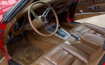 Chevrolet-corvette-1972-red-37