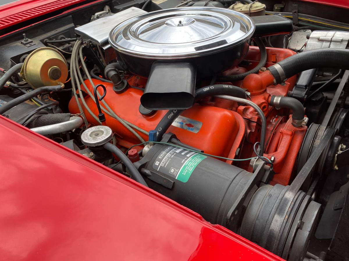 Chevrolet-corvette-1972-red-47