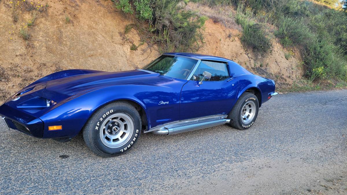 Chevrolet-corvette-1973-13