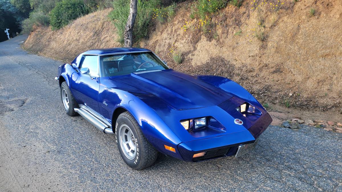 Chevrolet-corvette-1973-24