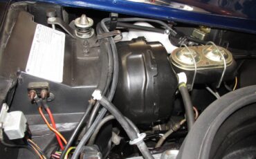 Chevrolet-corvette-1973-blue-14