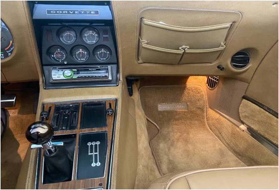 Chevrolet-corvette-1973-blue-5