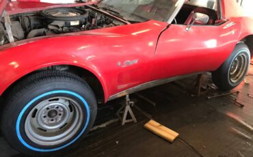 Chevrolet-corvette-1974-red-3