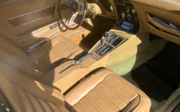 Chevrolet-corvette-1974-yellow-12