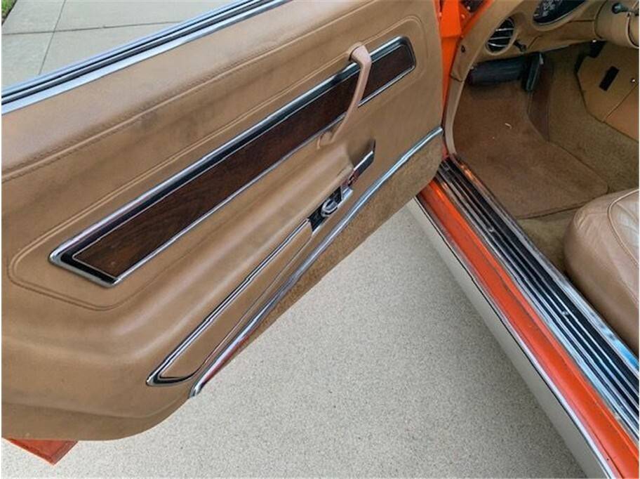 Chevrolet-corvette-1975-102